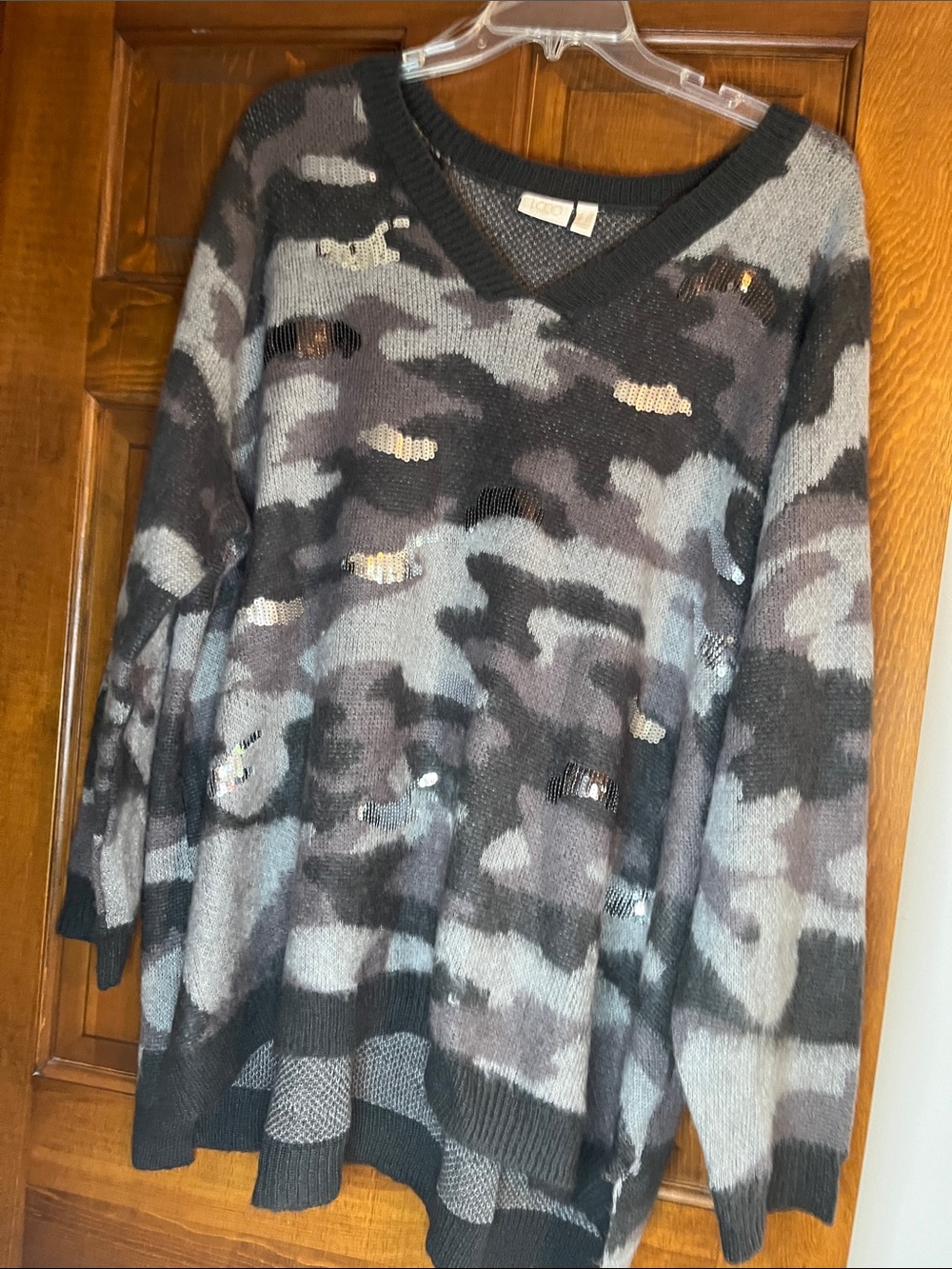 Logos Lavish Collection women’s 4